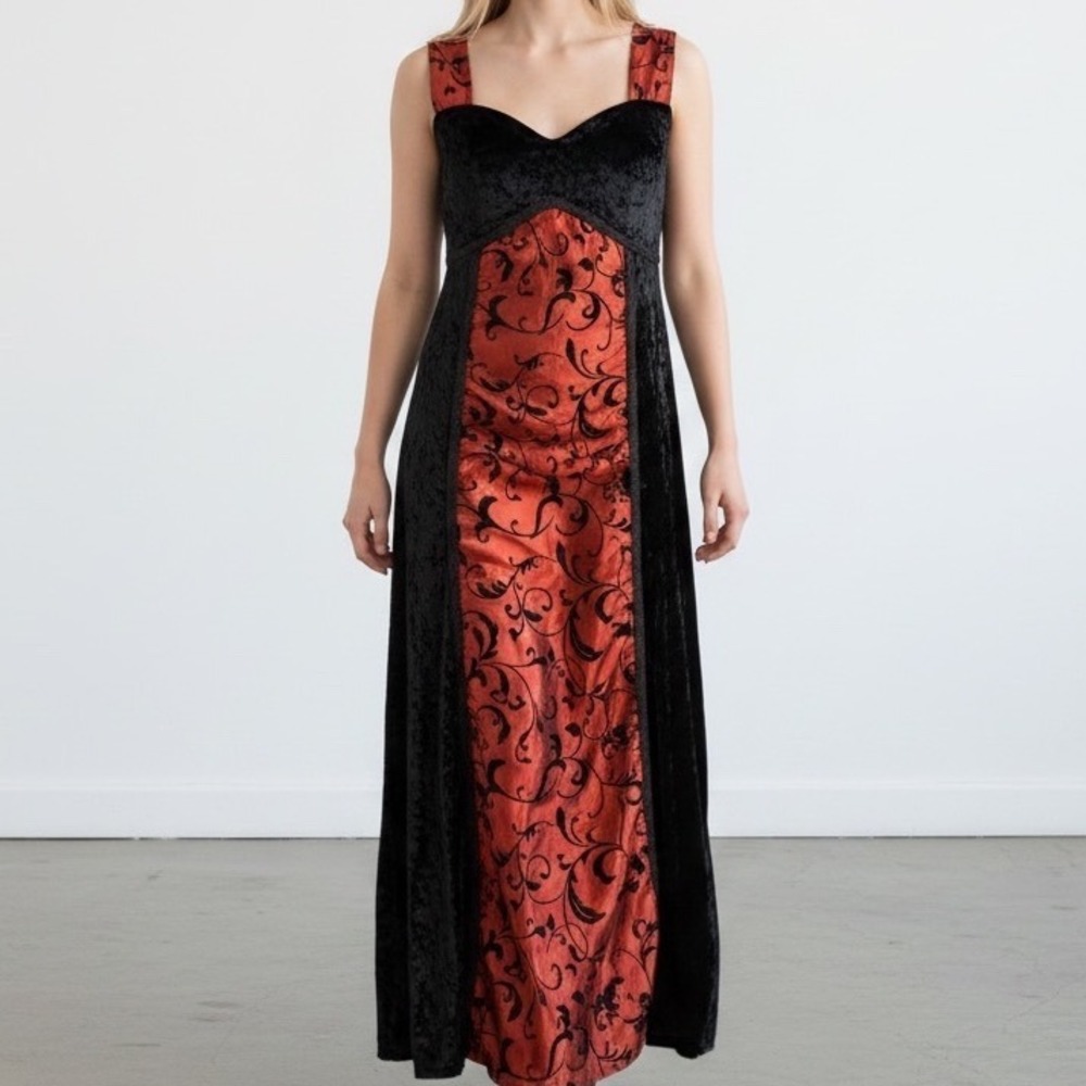Underwraps Renaissance Costume dress Burnt Crushed Velvet Medium witchy gothic‎